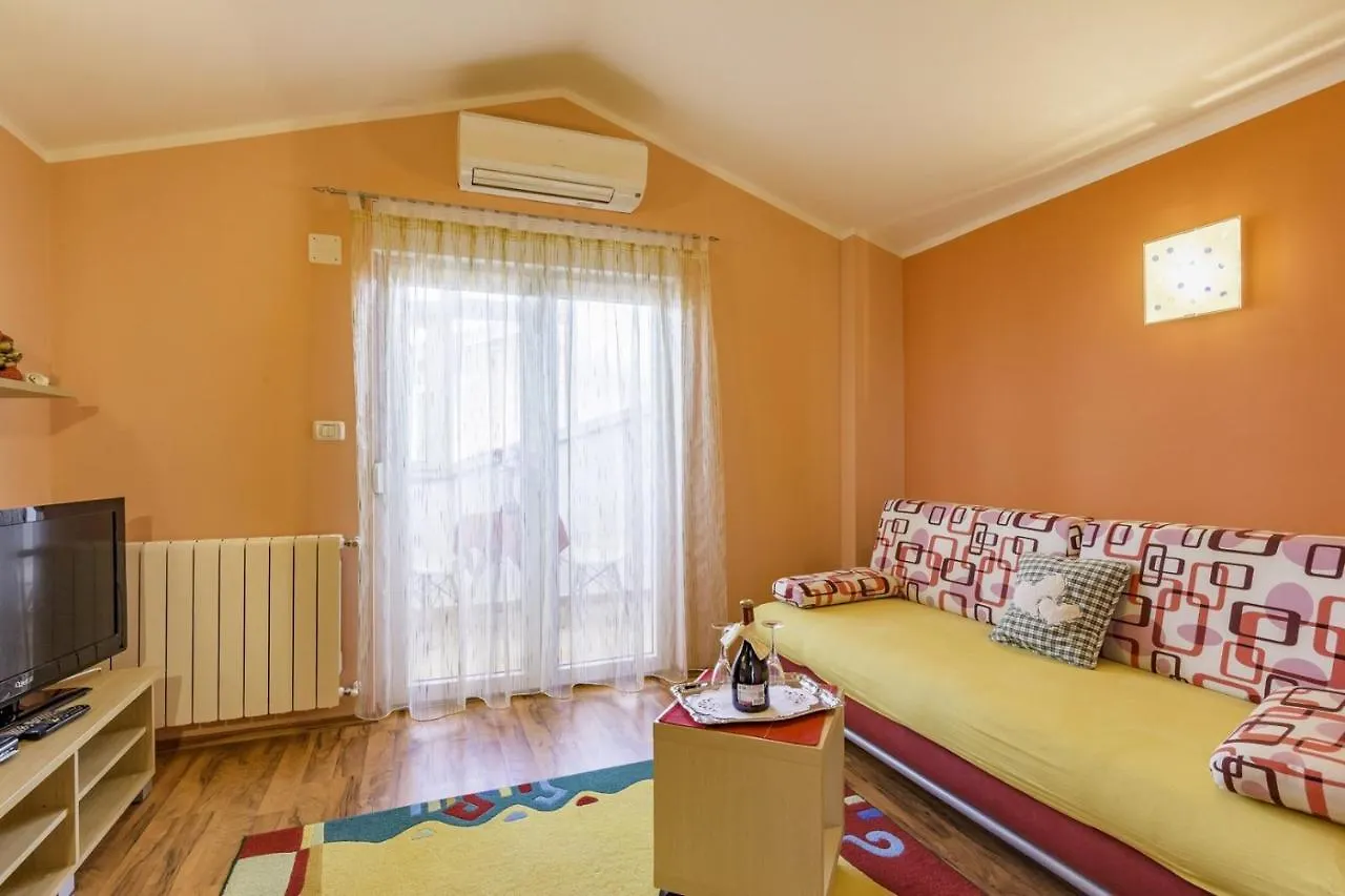 Bozica House With Apartment Umag Croatia